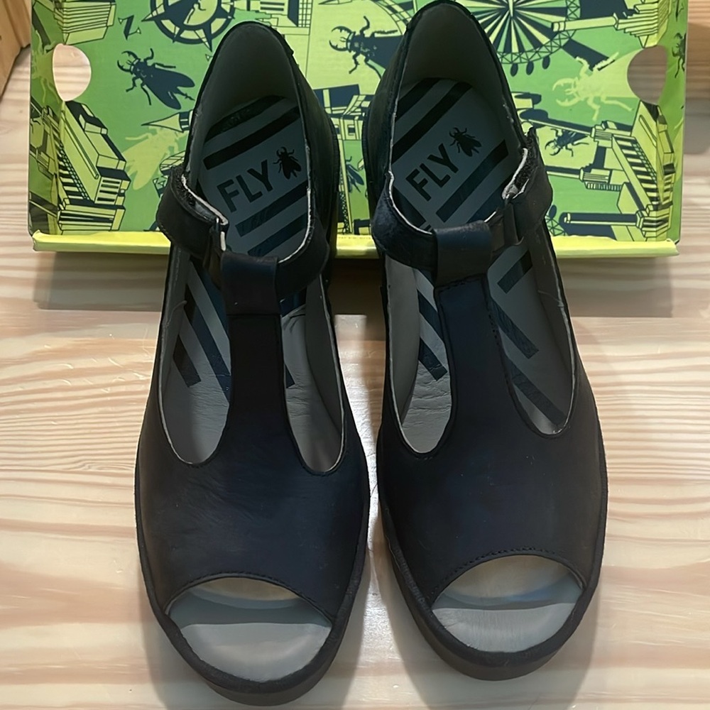 London Fly Black Peep T Strap Shoes